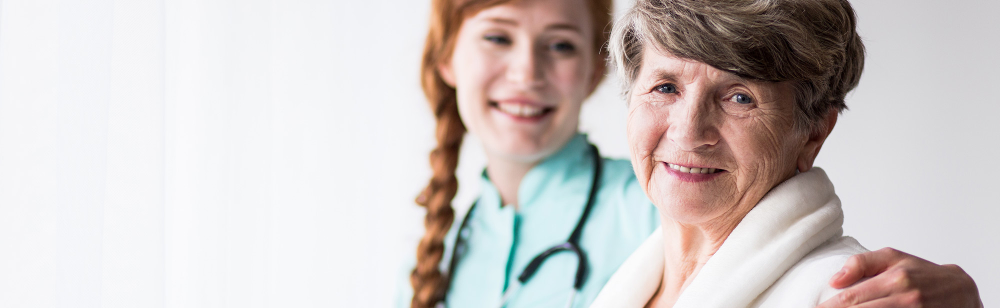 senior-care-assistant-and-older-woman-PCKN9EP senior-care-assistant-and-older-woman-PCKN9EP
